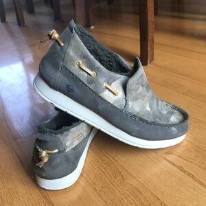 Sperry moc-sider booties shoe green gold camo faux fur boots olive womens sz 8.5